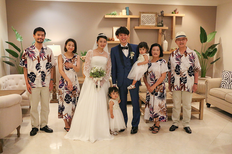 「ベストファミリー賞」を受賞した和田さんご夫妻とご家族