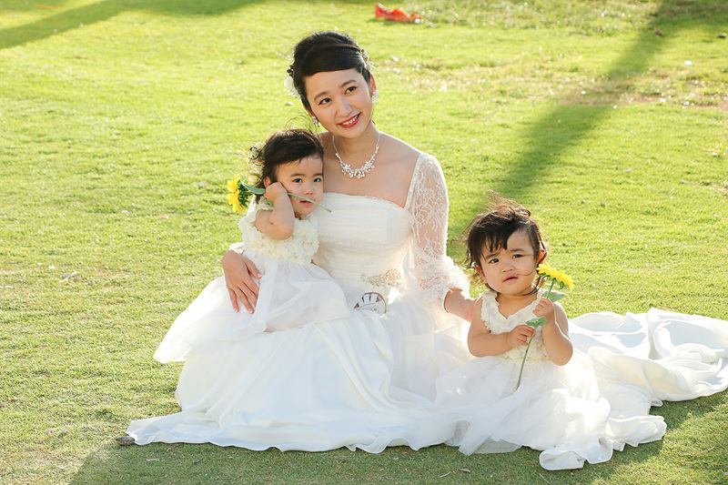 子供たちが疲れてきたので芝生に移動