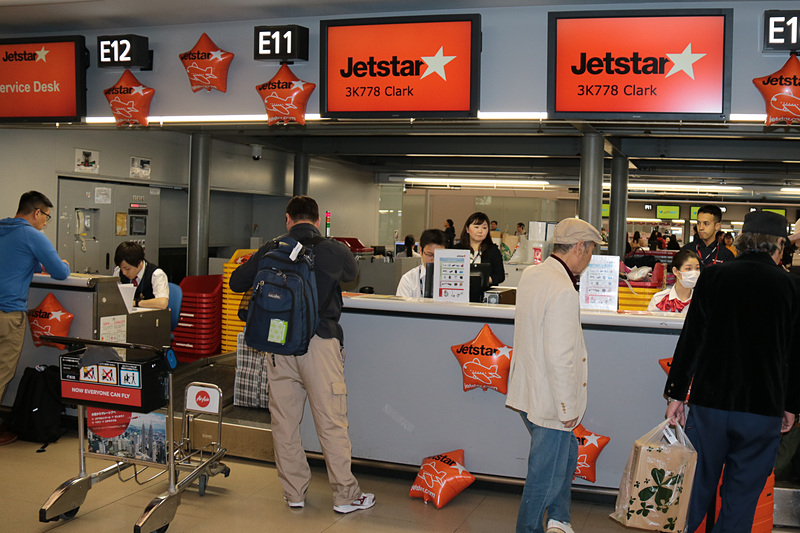 クラーク線初便のチェックイン開始