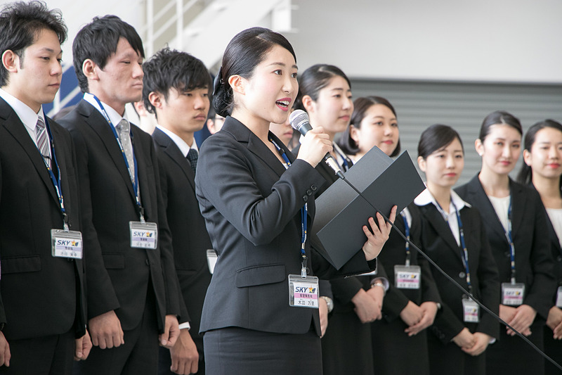 新入社員代表 木皿万里氏