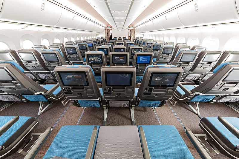 エコノミークラスのシート配置は3-3-3