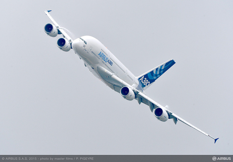 エアバスはA380型機に追加の客室スペースを設けるオプションを発表した