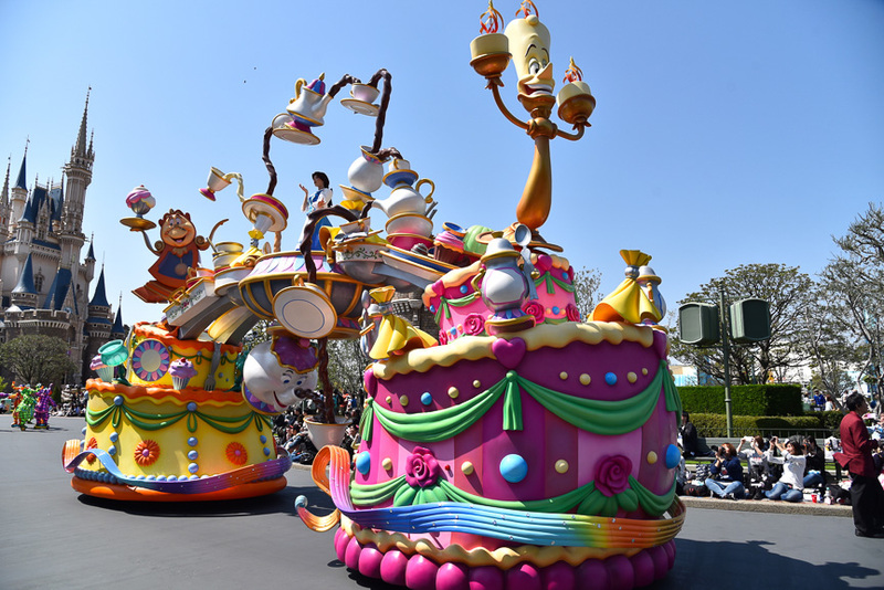 ルミエールとコグスワースが豪華絢爛なディナーにベルをご招待