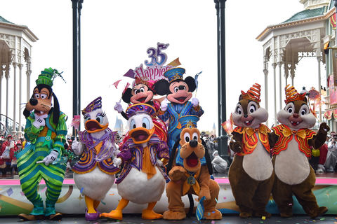 東京ディズニーリゾートで開園35周年を祝う“Happiest Celebration
