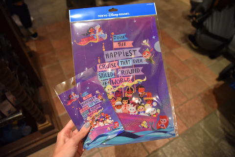 イッツ ア スモールワールド が初の大幅リニューアル 東京ディズニーランドの Happiest Celebration 見どころをチェック 世界で一番幸せな船旅 や1986年生まれの人気スーベニアとのコラボ商品も発売 トラベル Watch
