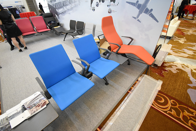 空港のシートを専門に手掛けるZoeftigのブース