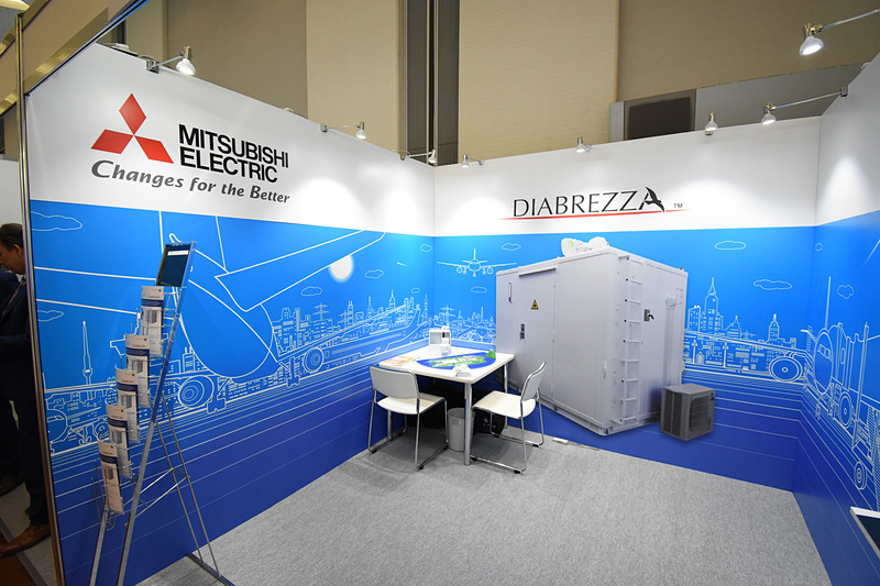 三菱電機のドップラーライダ（風速計測器）のブース