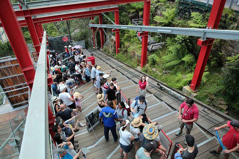 レイルウェイの山頂駅。人気アトラクションとあって、待ち時間が30分以上になることも珍しくないという
