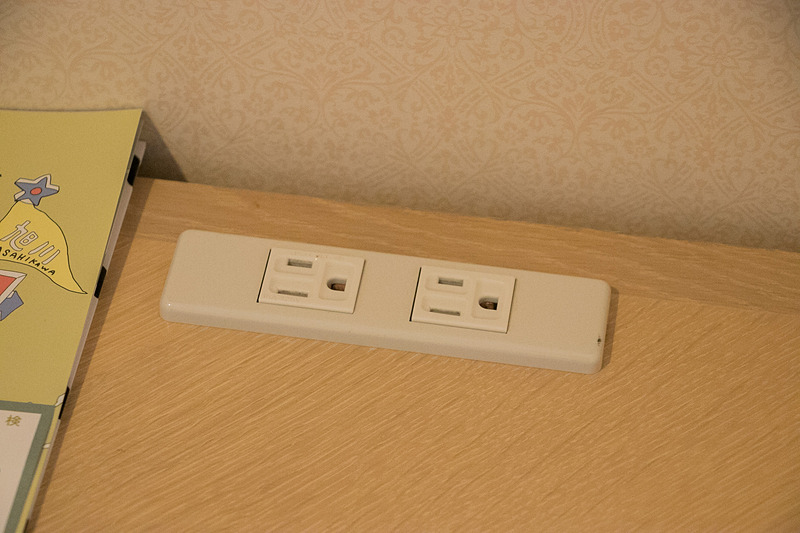 ツインルームの広さは27～30m<sup>2</sup>。140cm幅のベッドが2台用意されている