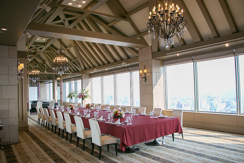 17階のスカイバンケット。最上階のため旭川の街を遠くまで一望できる