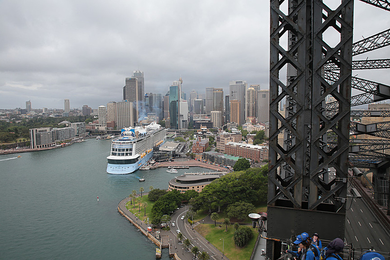 オペラハウス、サーキュラー・キーが見下ろせる高さまで来た