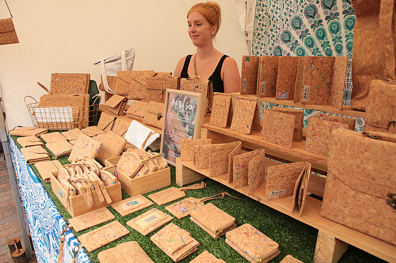 アーティストたちの手による個性的な作品たち。なかには世界に1つだけの作品も