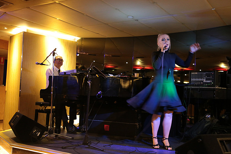 船内ではライブ・ミュージックも楽しめる