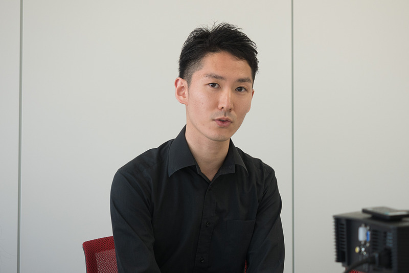 ゴスペルディレクターで、空飛ぶ合唱団の先生を務める長谷川繁さん