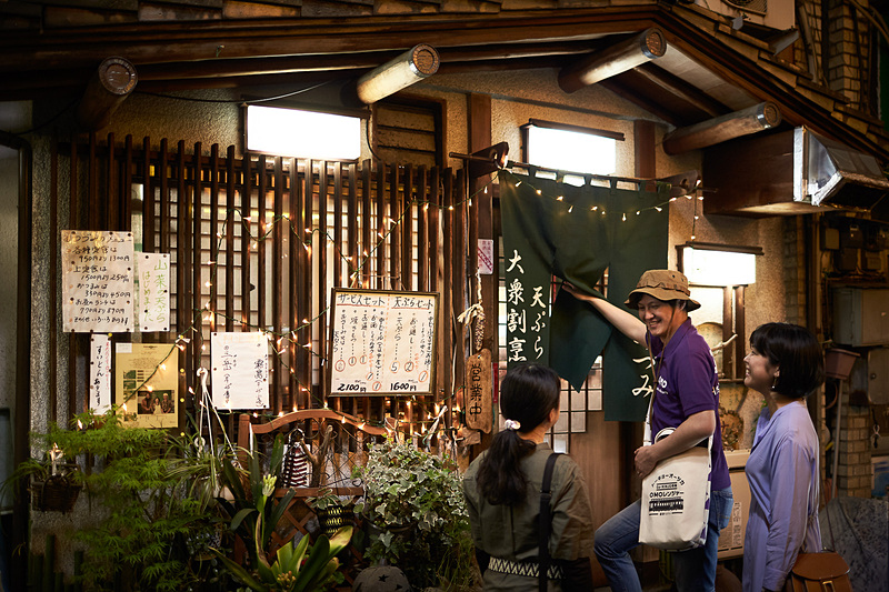 ご近所専隊 OMOレンジャーが地域のディープな魅力を紹介してくれる（画像提供：星野リゾート）