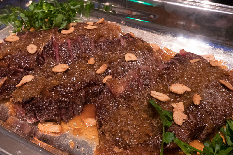 写真左から「阿波牛」「阿波ポーク」「阿波尾鶏」を使用