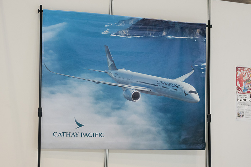 香港で行ってやりたいことにシールを貼るゲーム。夜景やグルメ、香港ディズニーランドの人気が高い