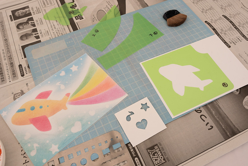 パステルを使って指で絵を描く「パステルワークショップ」。空楽Festa2018の開幕前に受付が終了