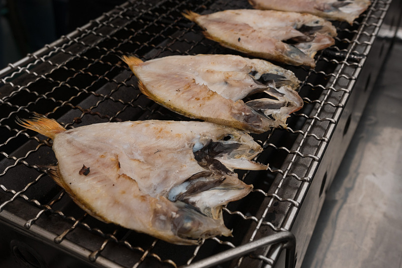 島根県のご当地グルメ。「のどぐろ干し」のほか、「赤てん」とそれを使った「赤てんホットドッグ」