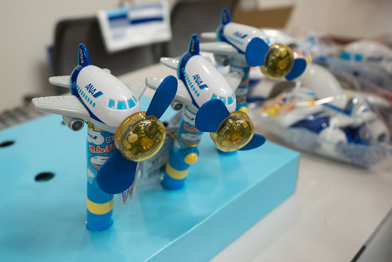 物販コーナーでは東北の名産品などを販売