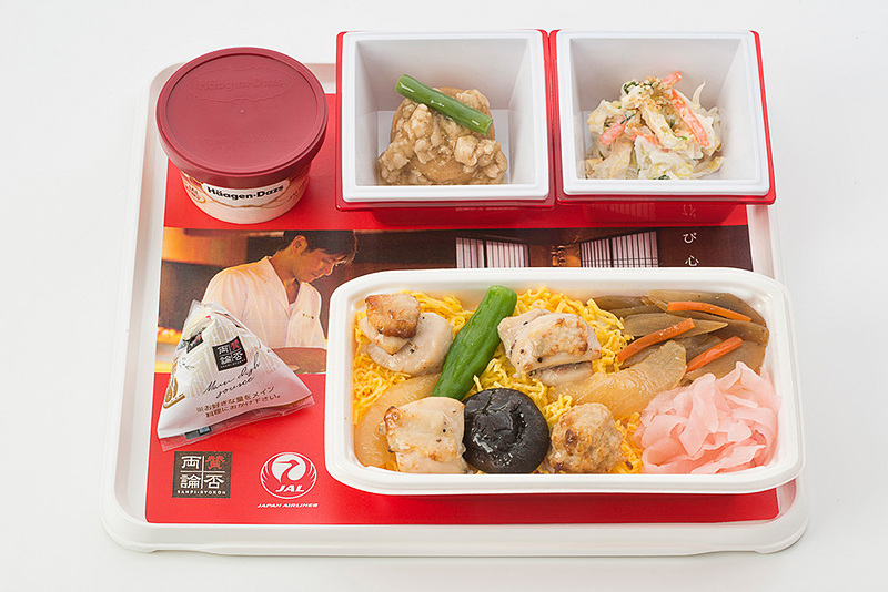 「焼き鳥丼・おろし玉ねぎだれがけ」（8月前半・11月前半提供予定）