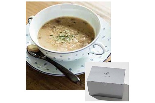 機内販売の新商品「玄米とポルチーニ茸のクリームリゾット（3食入り）」（1100円）