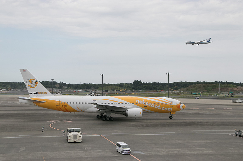 380名の乗客と11名の乗務員を乗せたXW101便はバンコクに向けて飛び立っていった