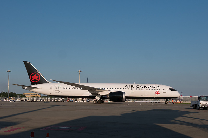 ほぼ定刻どおりにプッシュバックを開始