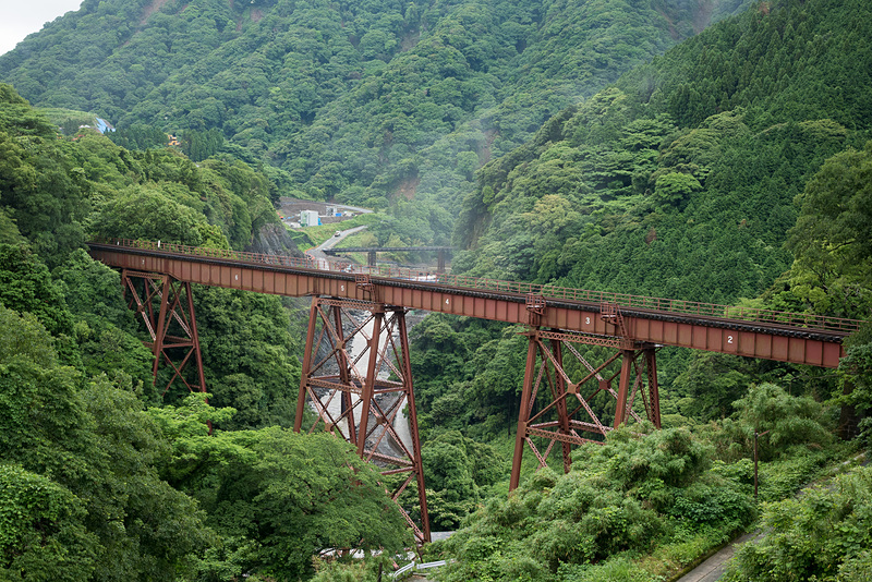 鉄道橋としては日本最長のトレッスル橋となる南阿蘇鉄道の立野橋梁。この区間は現在も運休中