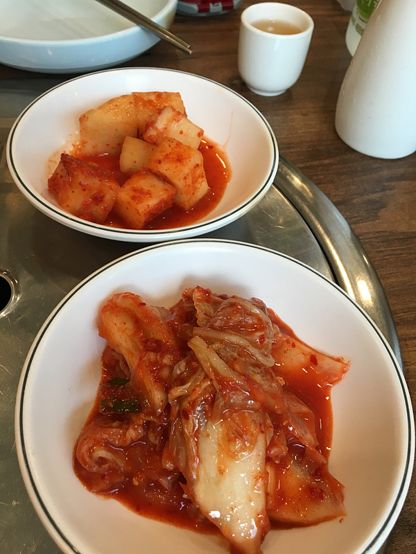 キムチは勝手に出てくるのが韓国スタイル