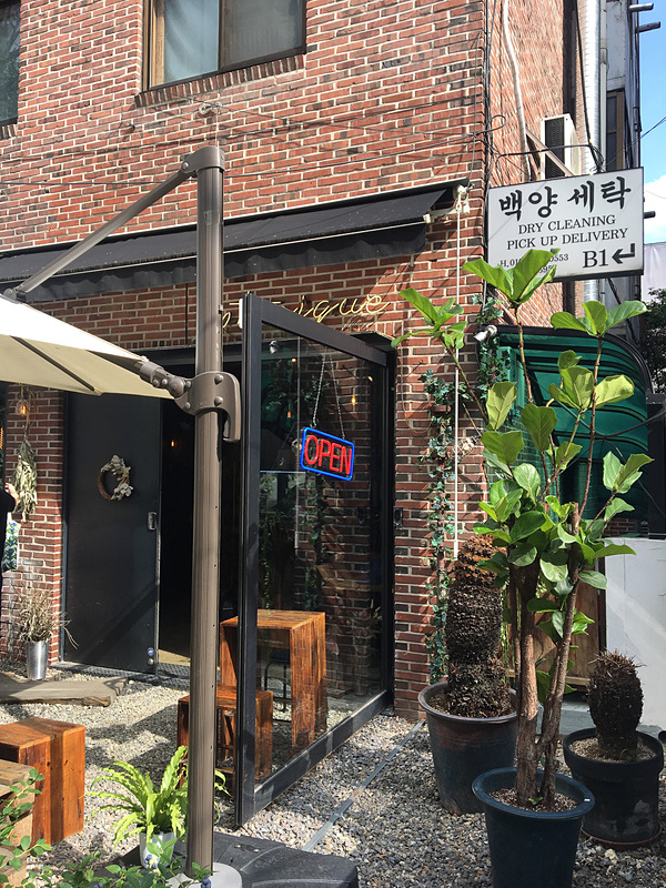 途中、立ち寄ったかわいいカフェ