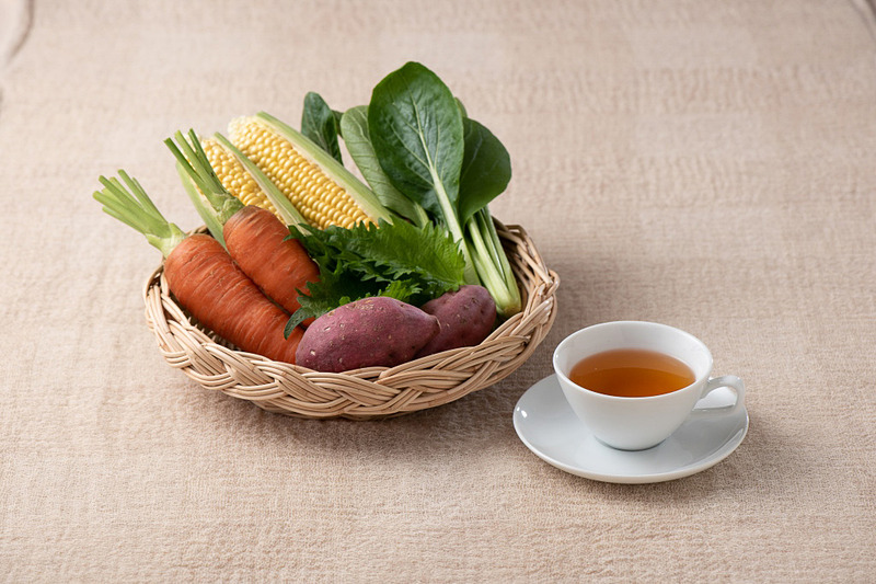 「くまもと産おやさいハーブティ」（700円/7包入り）。機内で無料ドリンクとしても提供する