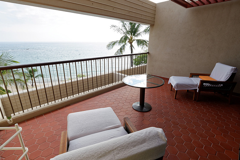 テーマカラーをオレンジに統一。オレンジ色のプルメリアをイメージしているという