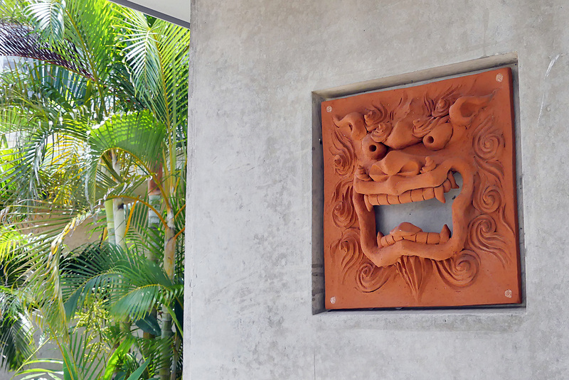 空港の外に出ると一気に南国・沖縄気分♪