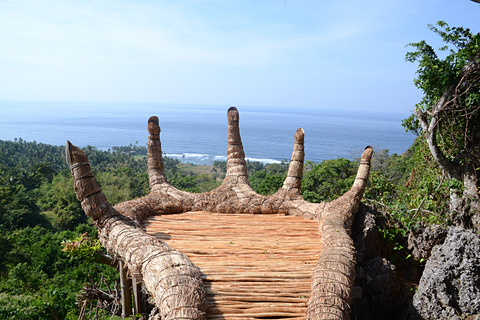 青い海と自然に囲まれた魅惑の島、インドネシア・スンバ島への旅（その