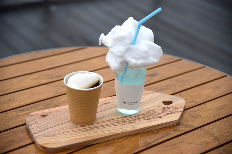 「てんぼうかふぇ」で「雲海コーヒー」（500円）と「雲海コーヒー」（500円）などが購入できる