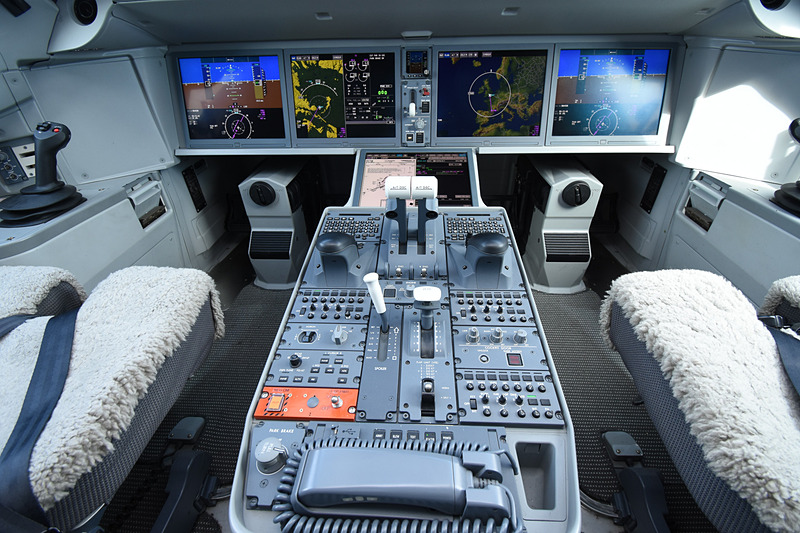 A220-300型機のコクピット