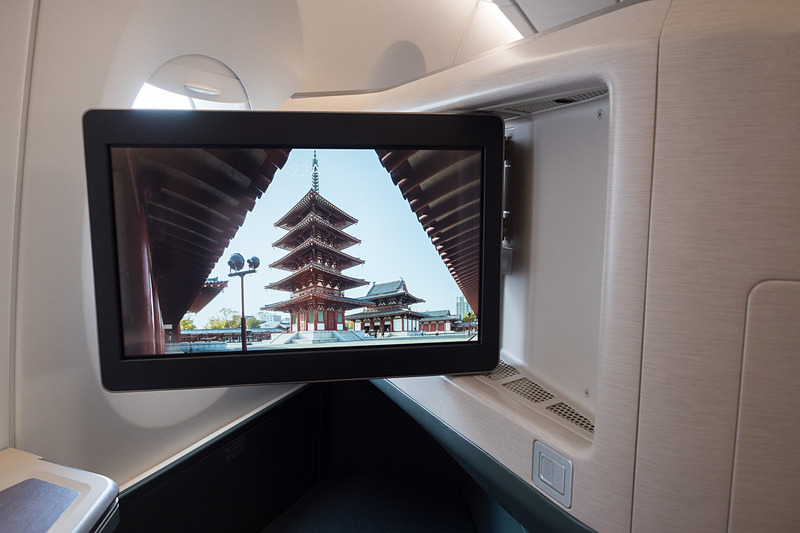 シートモニターは18.5インチ