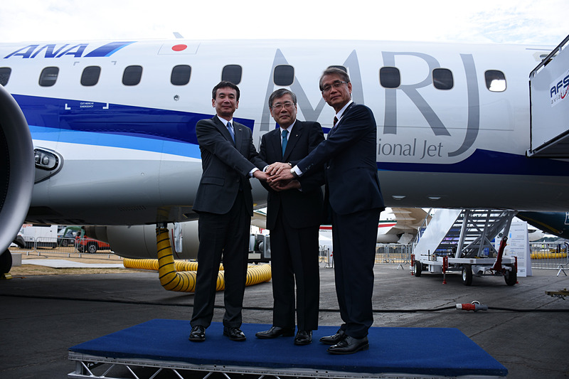 MRJの飛行展示後に三菱航空機が会見を開いた
