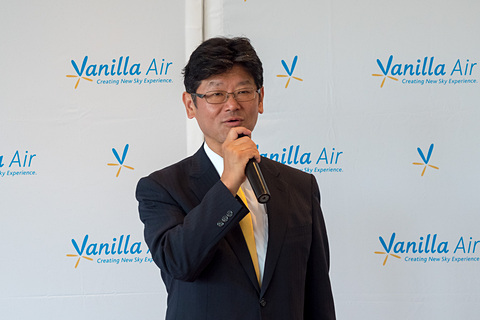 バニラエア初の容器2個を使った機内食。函館商業高校コラボの「スープ