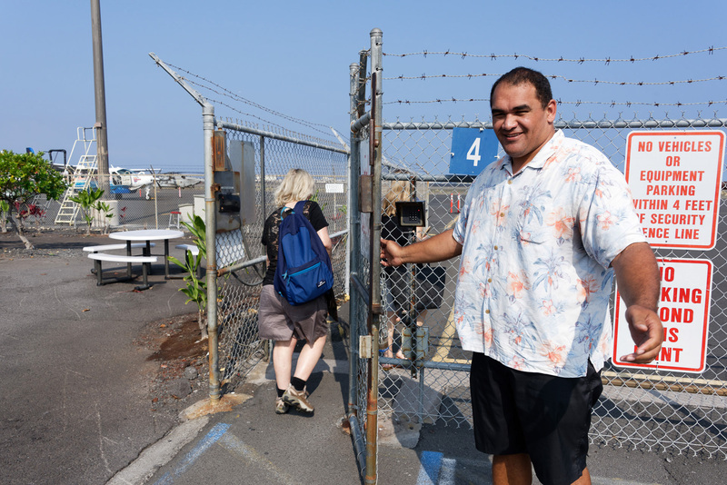 パイロットがガイドも兼ねる