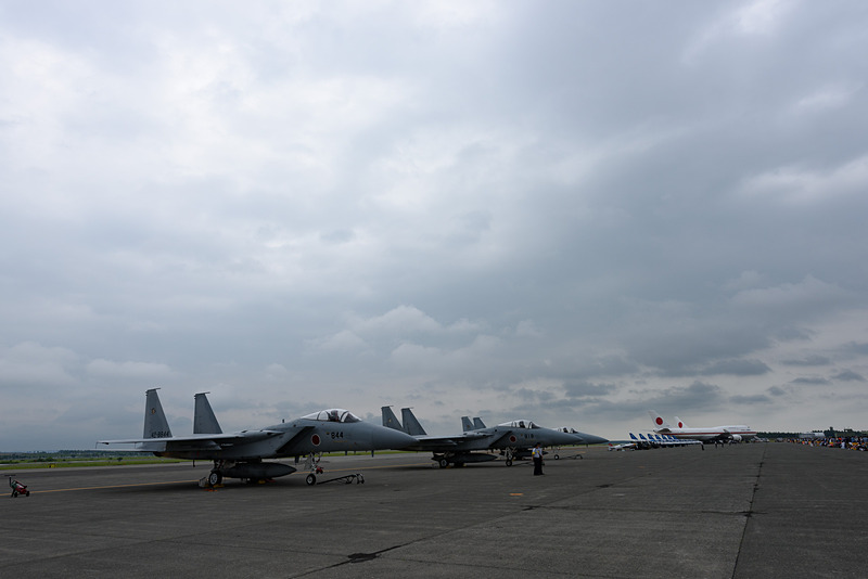 千歳基地航空祭には、基地に所属するF-15やブルーインパルスも参加。エアレース世界チャンピオンの室屋選手もデモフライトを予定している