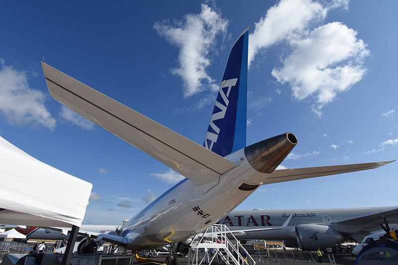 会場内で地上展示していたANA塗装のMRJ 3号機