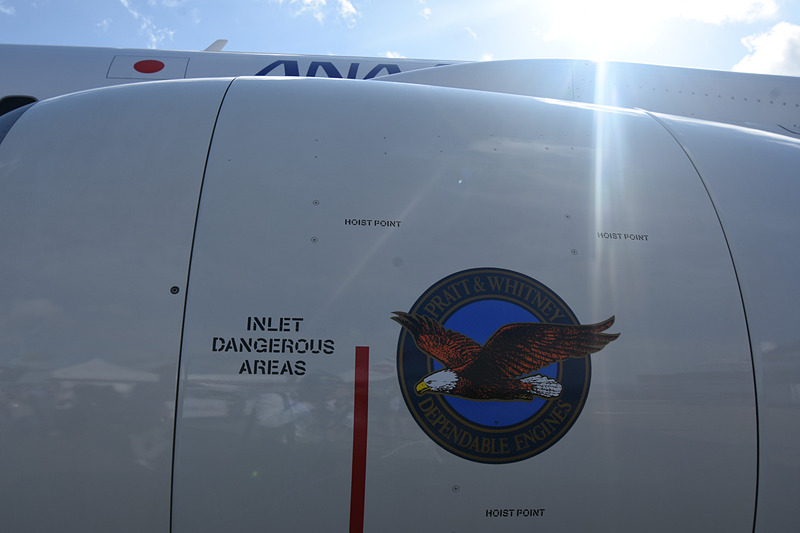 会場内で地上展示していたANA塗装のMRJ 3号機