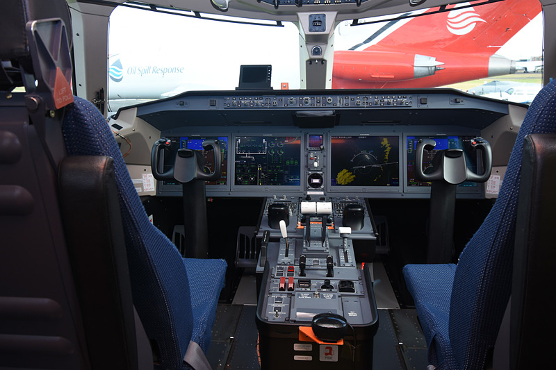 MRJ 3号機のコクピット