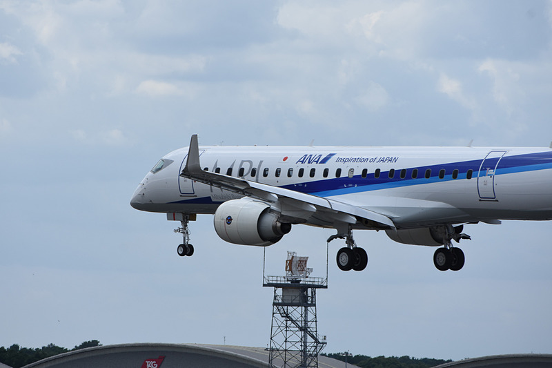 会期3日目には再び飛行展示を実施した