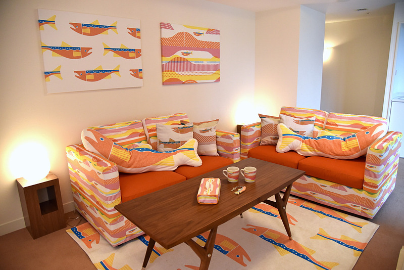 想像以上にキュートな「鮭ルーム」のリビング