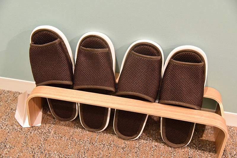 スリッパが用意されているので入り口で履き替えよう