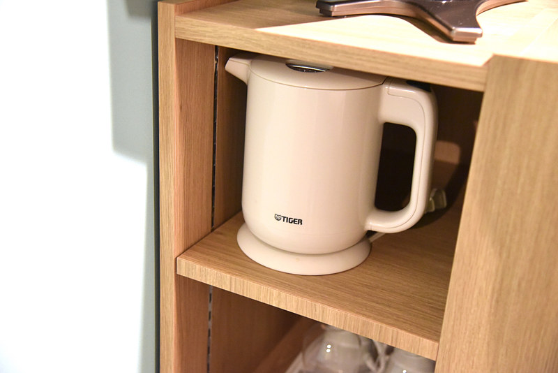 テレビ台にはポット