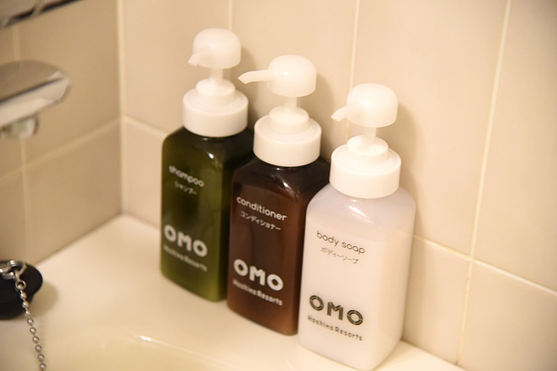 シャンプーなどはボトルタイプで備え付け